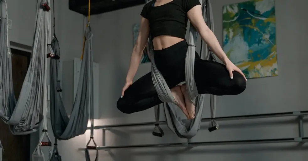 Yoga Poses for Beginners: Using a Gymnastics Mat